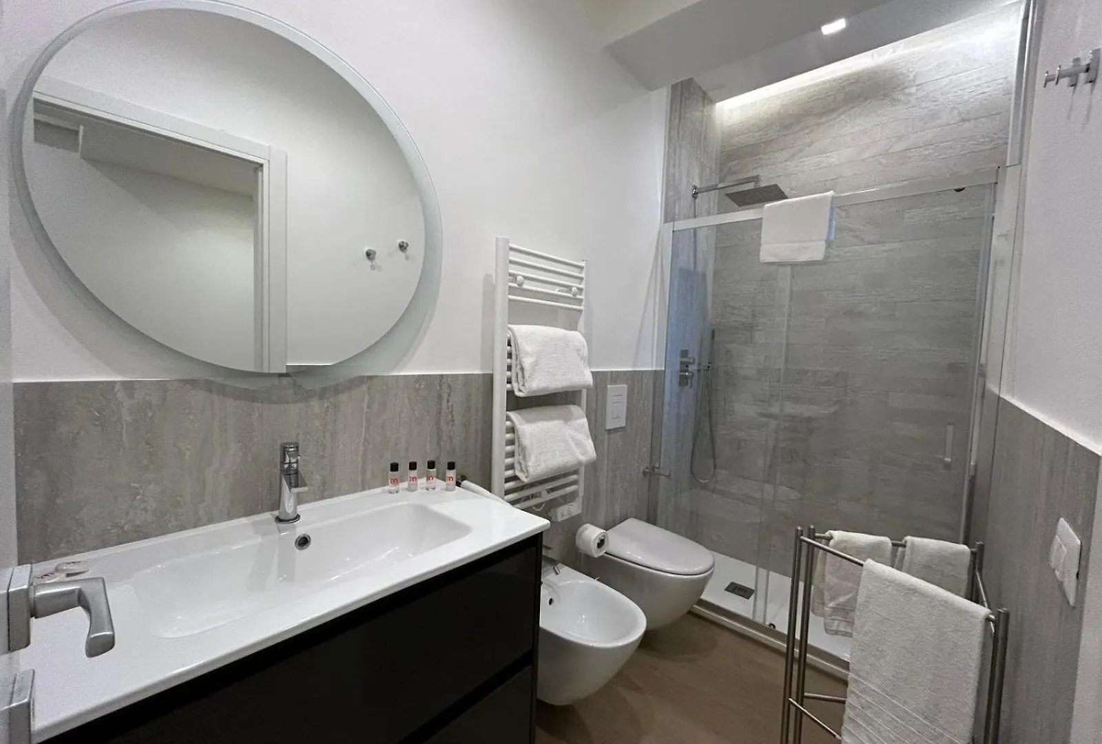 Lägenhet Imhome - Abruzzi Milano