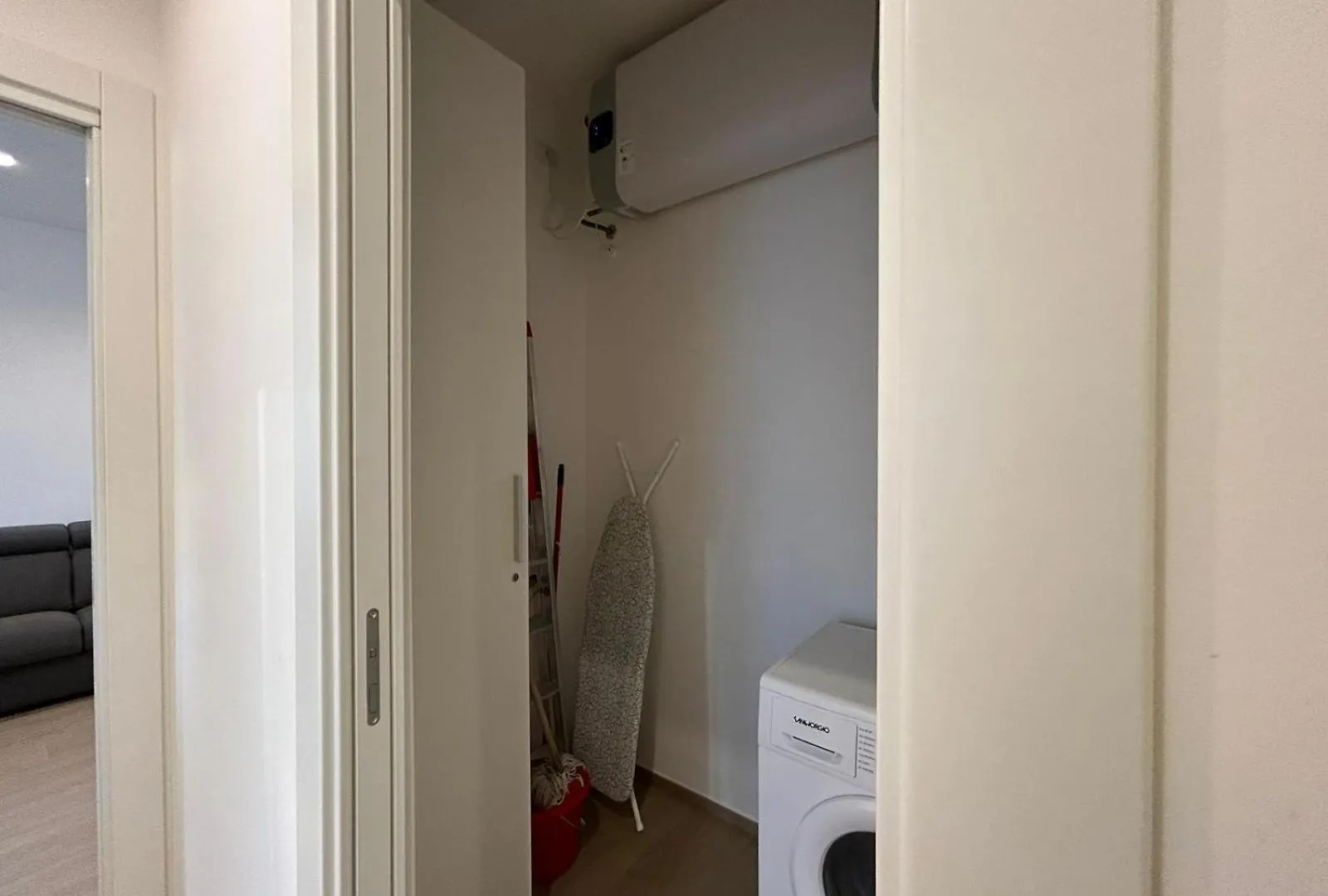 Imhome - Abruzzi Milano Italien