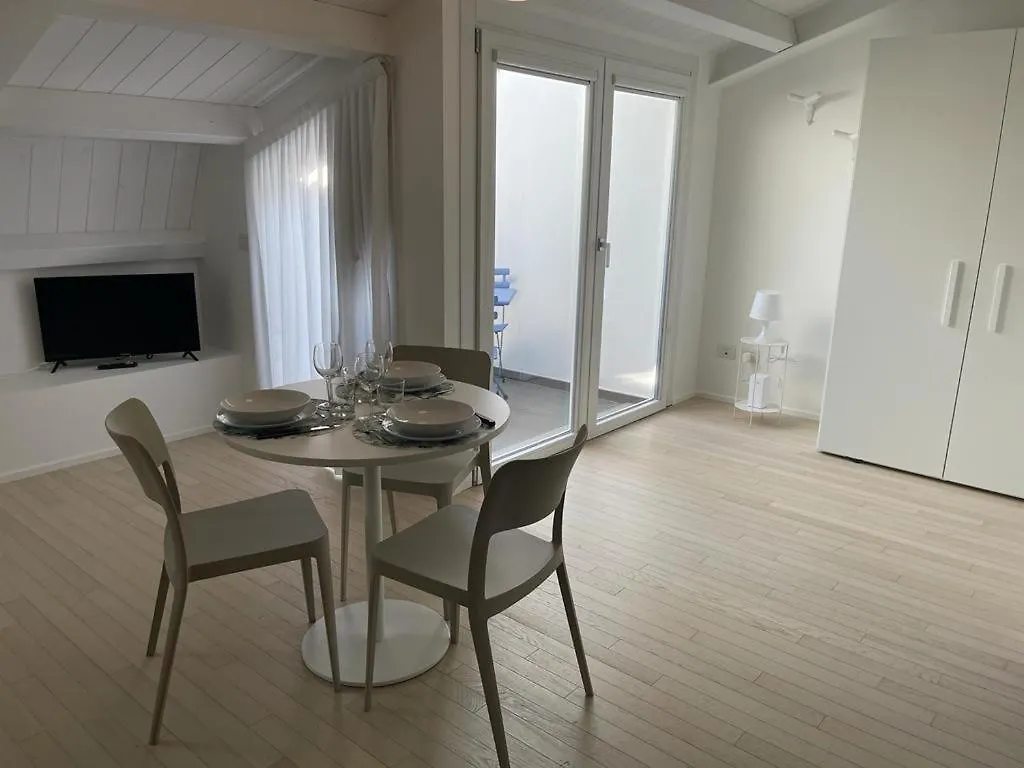 Apartment Imhome - Abruzzi Milan Italy