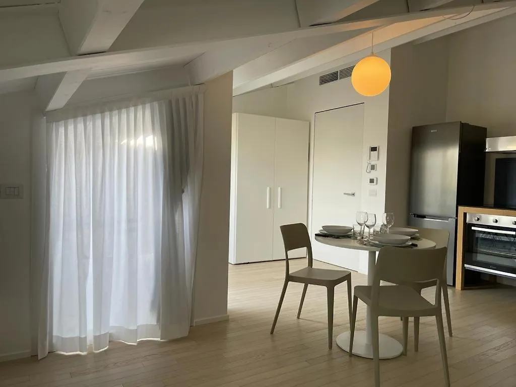 Apartment Imhome - Abruzzi Milan
