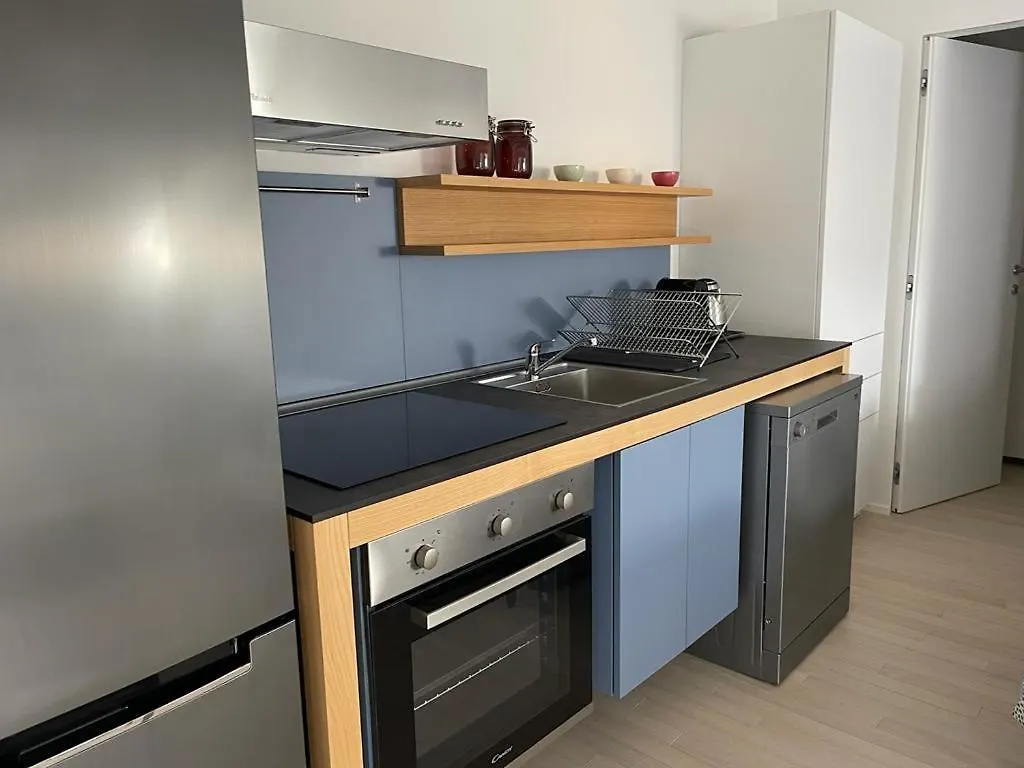 Imhome - Abruzzi Milan Apartment
