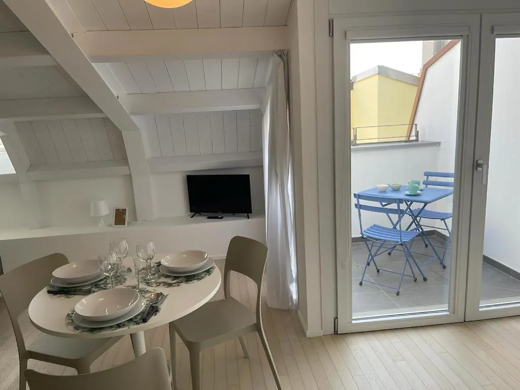 Imhome - Abruzzi Milan Apartment